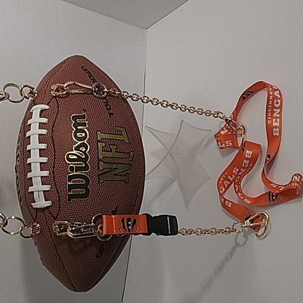 HANDMADE Football Purse (CINCINNATI BENGALS) 🏈 - Picture 10 of 15